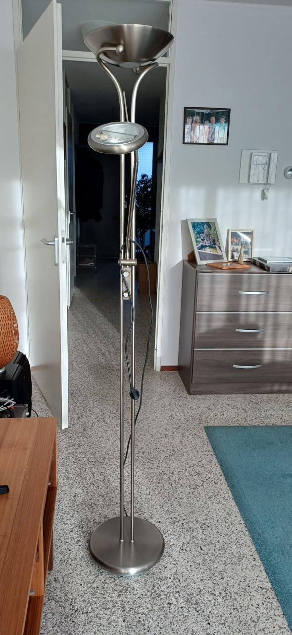 Diverse ladekast,tuinset lamp