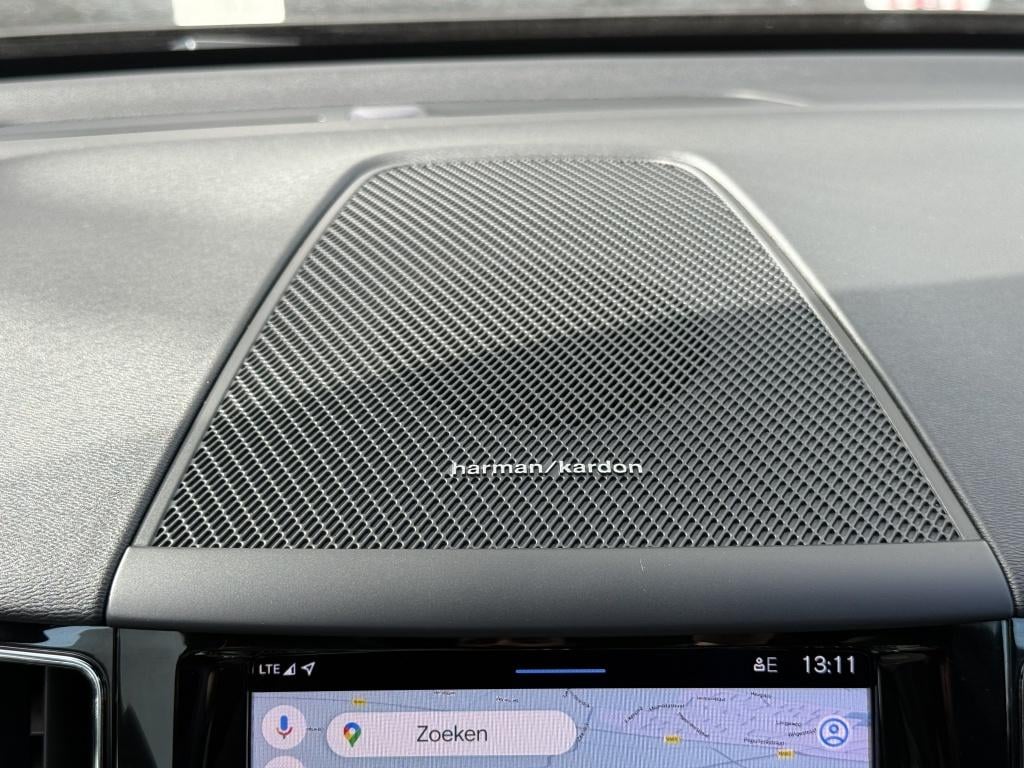 Volvo XC60 t6 398pk recharge dark r-design| panodak| adap.cruise| head-up|