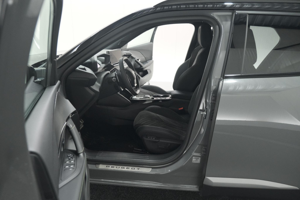 Peugeot 2008 puretech 130 eat8 gt | 360 camera | stoelmassage | adaptieve c