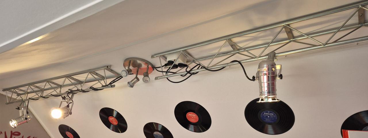 2 Truss delen met 3 lampen