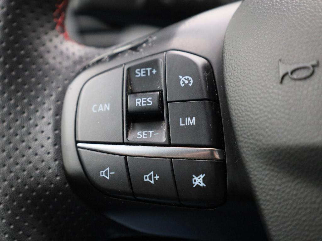 Ford Fiesta 1.0 ecoboost hybrid st-line x