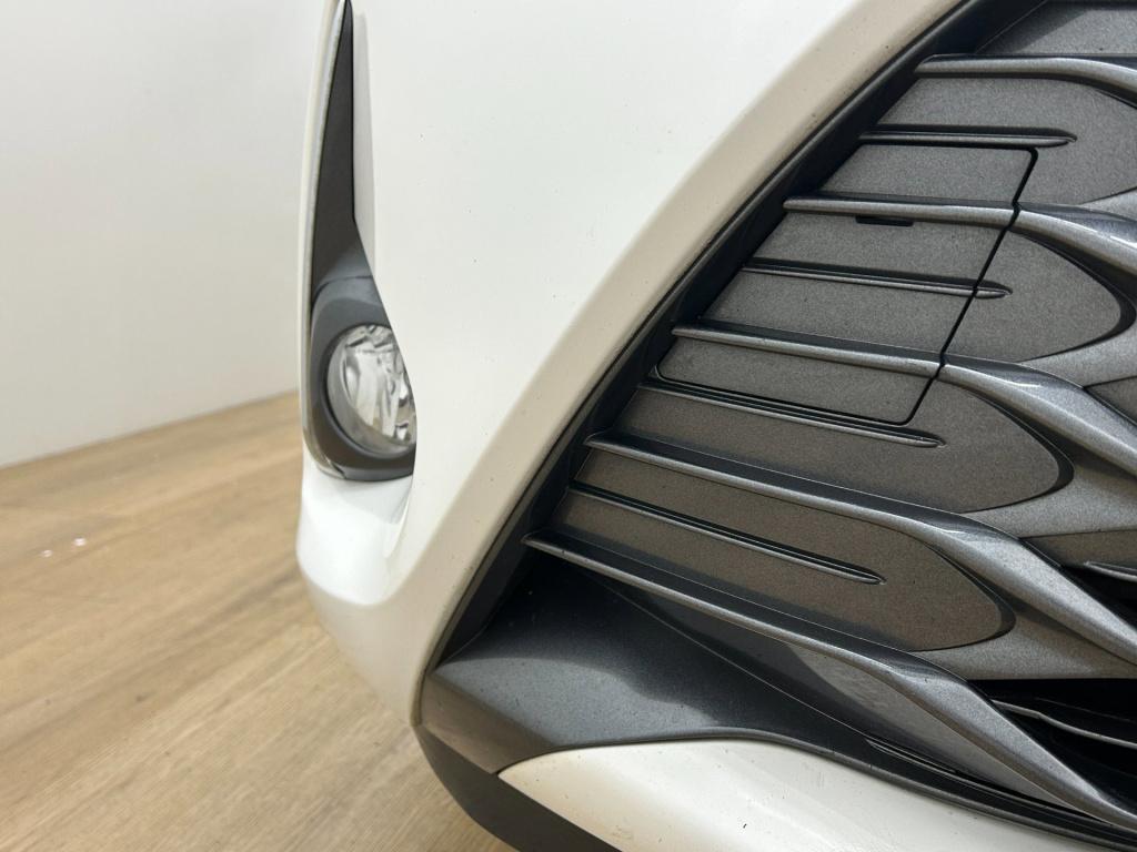 Toyota Yaris occasion 1.5 hybrid dynamic | wit | tweedehands toyota yaris |