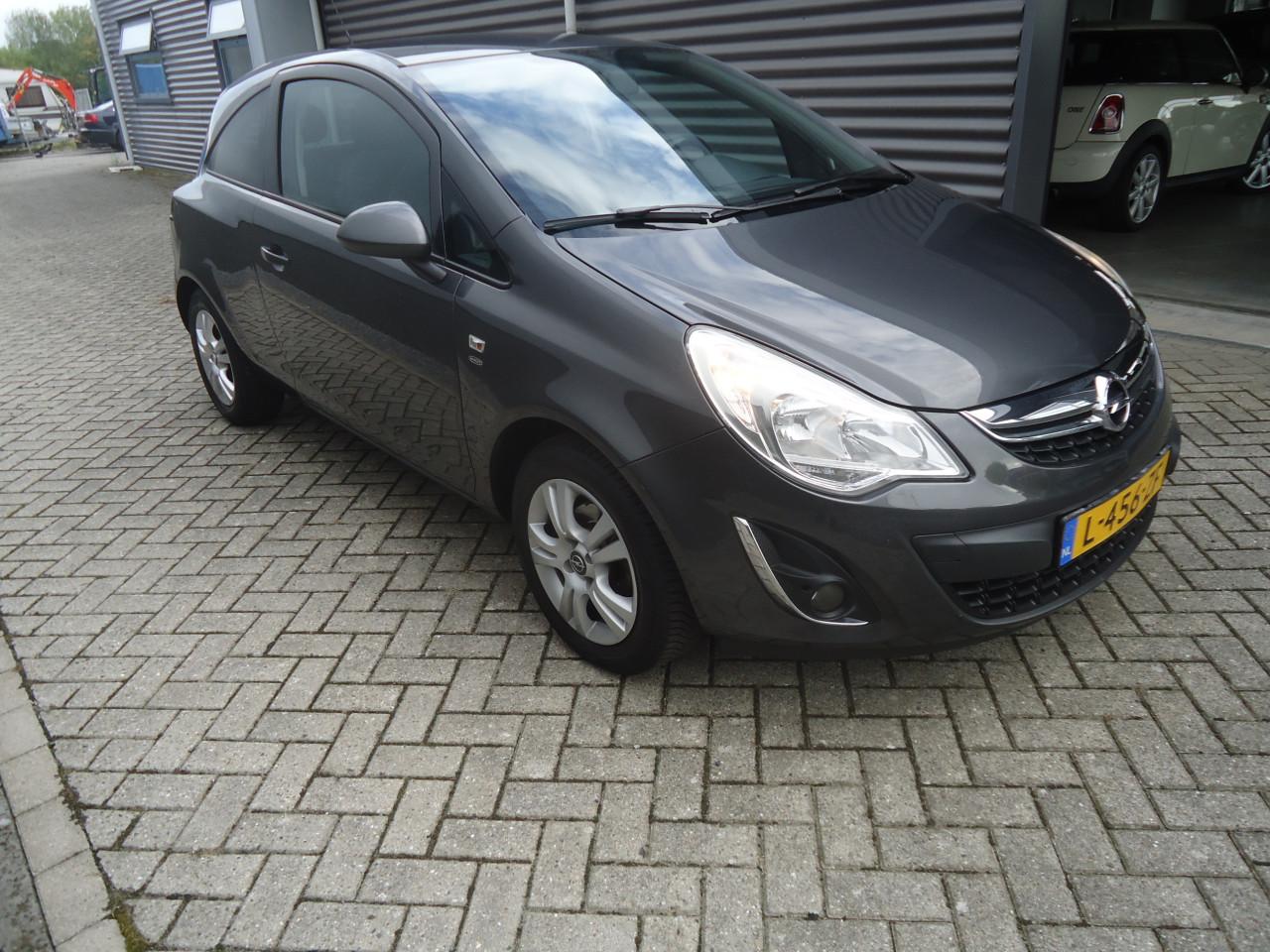 OPEL CORSA 12-16V 3DRS SELECTION
