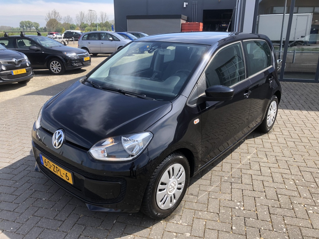 Volkswagen UP! 1.0 move up! bluem.
