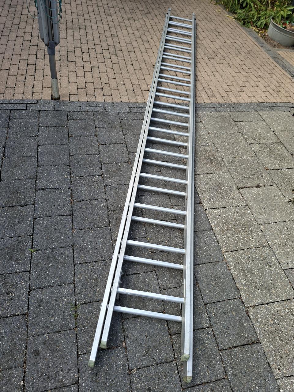 Ladder, aluminium 2x16 treden