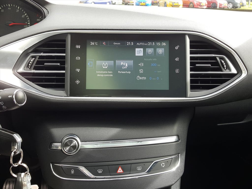Peugeot 308 sw 1.2 pt-130pk s&s blue l. executive | navigatie | cruise & cl