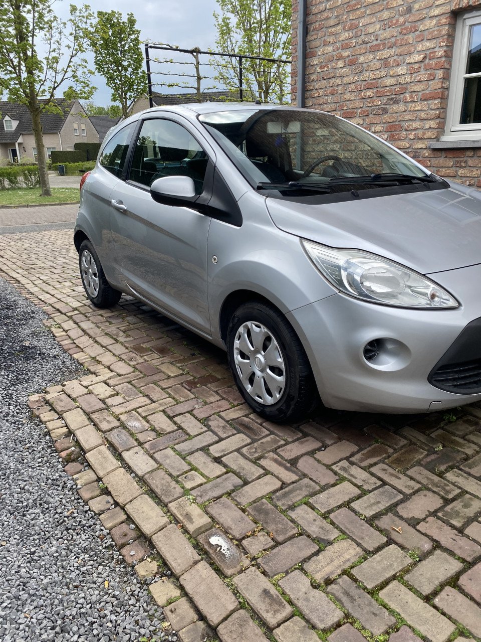 Ford ka. Nieuwe distributie en grote beurt