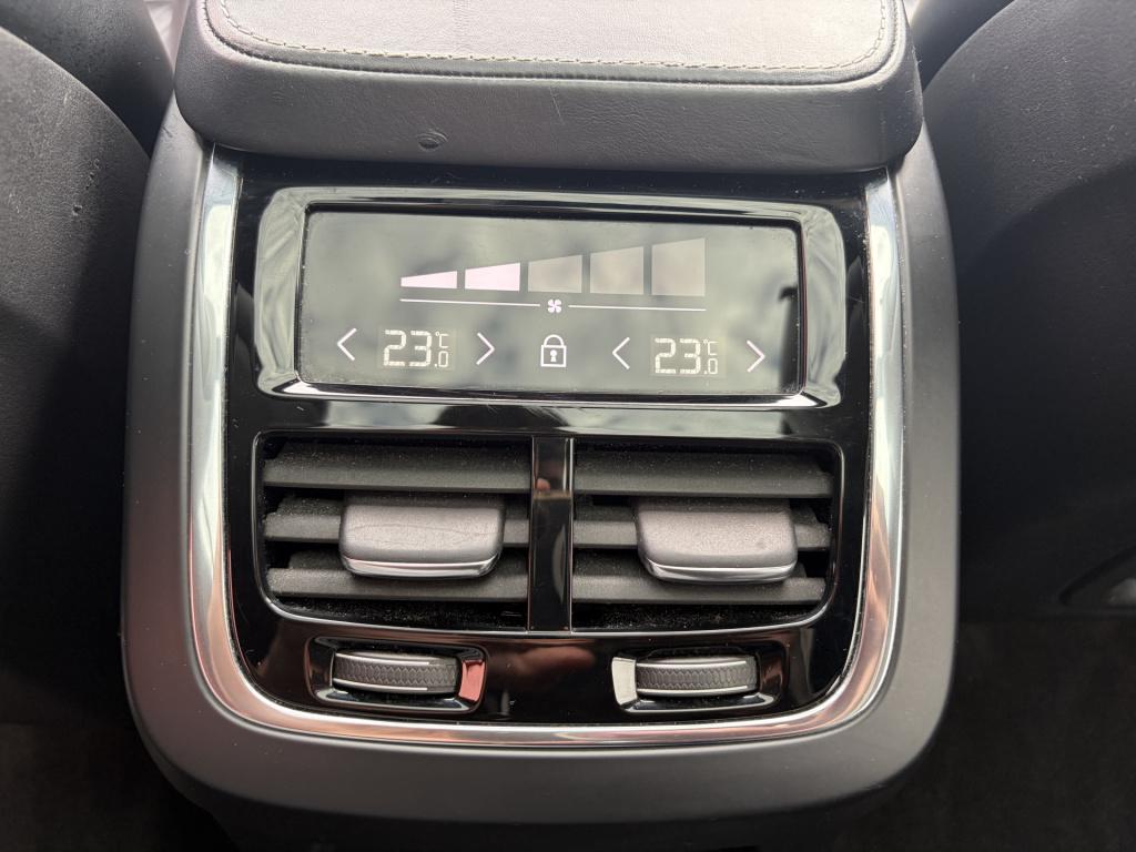 Volvo XC90 2.0 t8 twin engine awd r-design