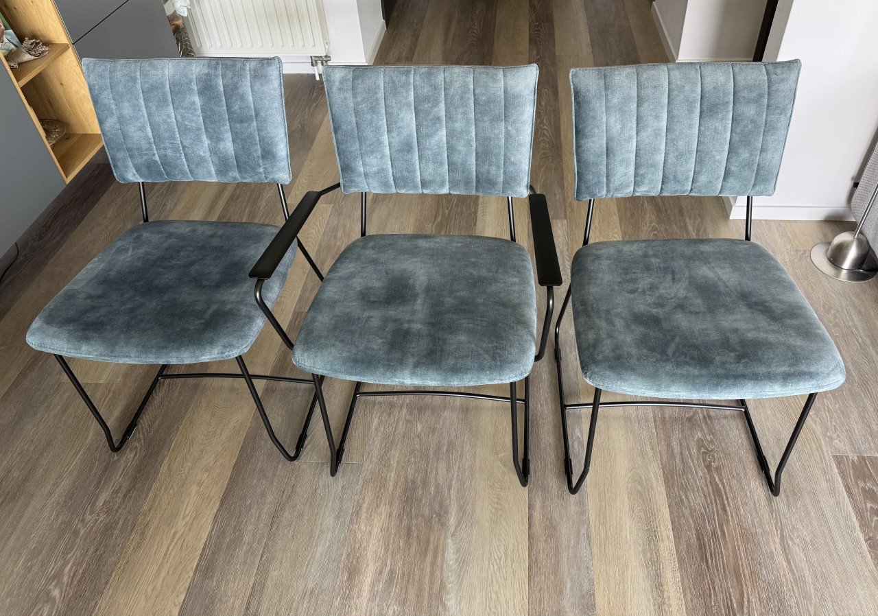 Eetkamerstoelen en -bank