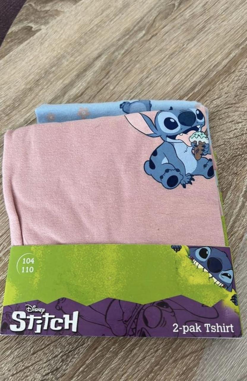 Disney Stitch - 2x T-shirts - Maat 104-110