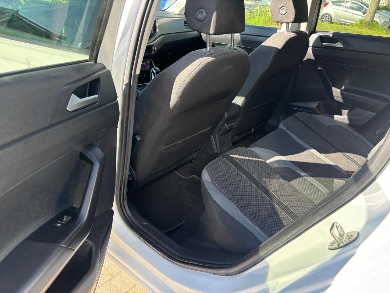 Volkswagen Polo 1.0TSI R-Line Pano 71.064KM Nap