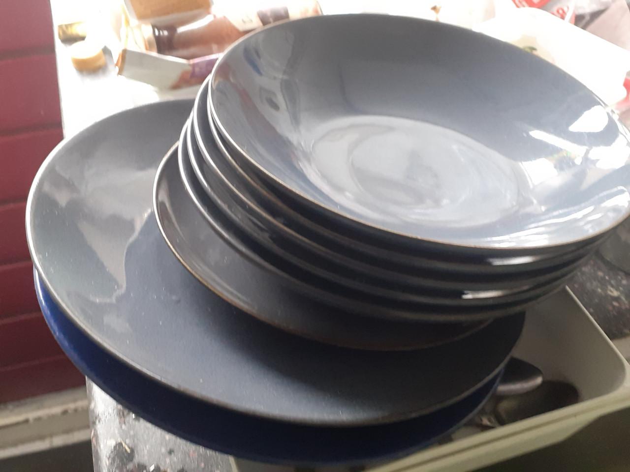 4 x Ontbijt Servies grijs & wit IKEA & BLOKKER.... 50 stuks..!!