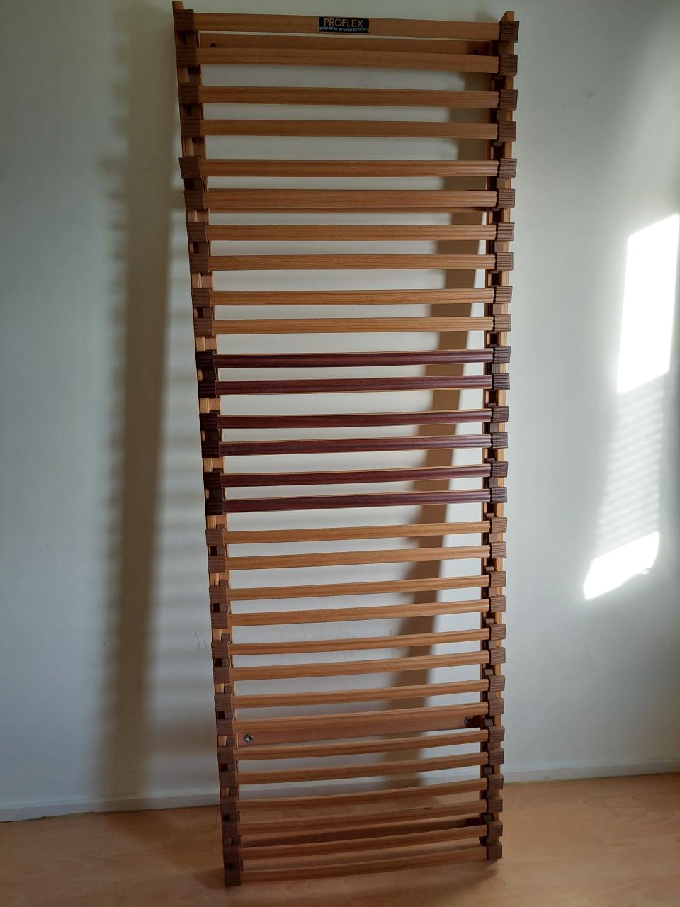 Matras en lattenbodem