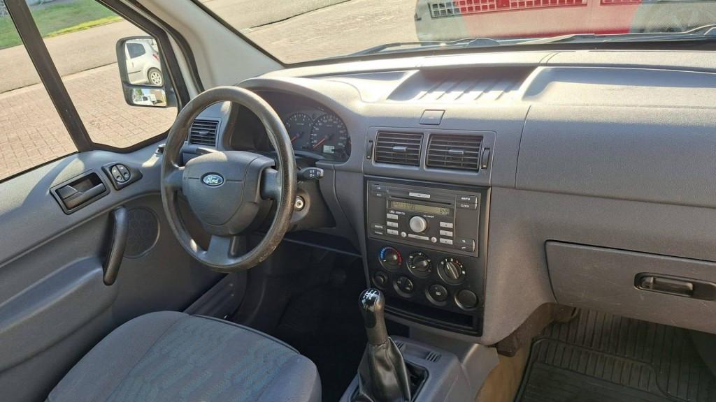 Ford TRANSIT CONNECT T230L 1.8 TDCI bj:2009 airco 138.000km apk 2027