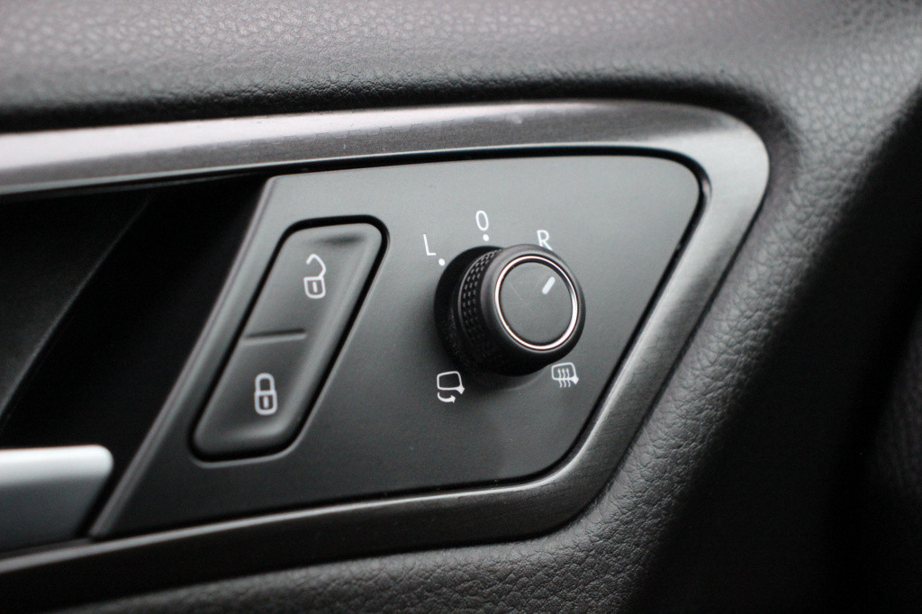 Volkswagen Golf 2.0 tsi gti | pano. | dynaudio