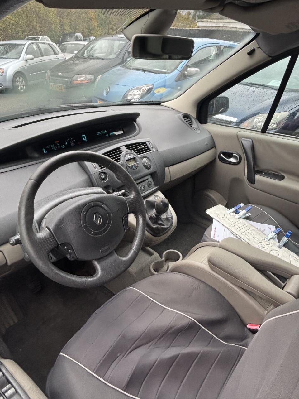 Renault scenic voljaar apk!