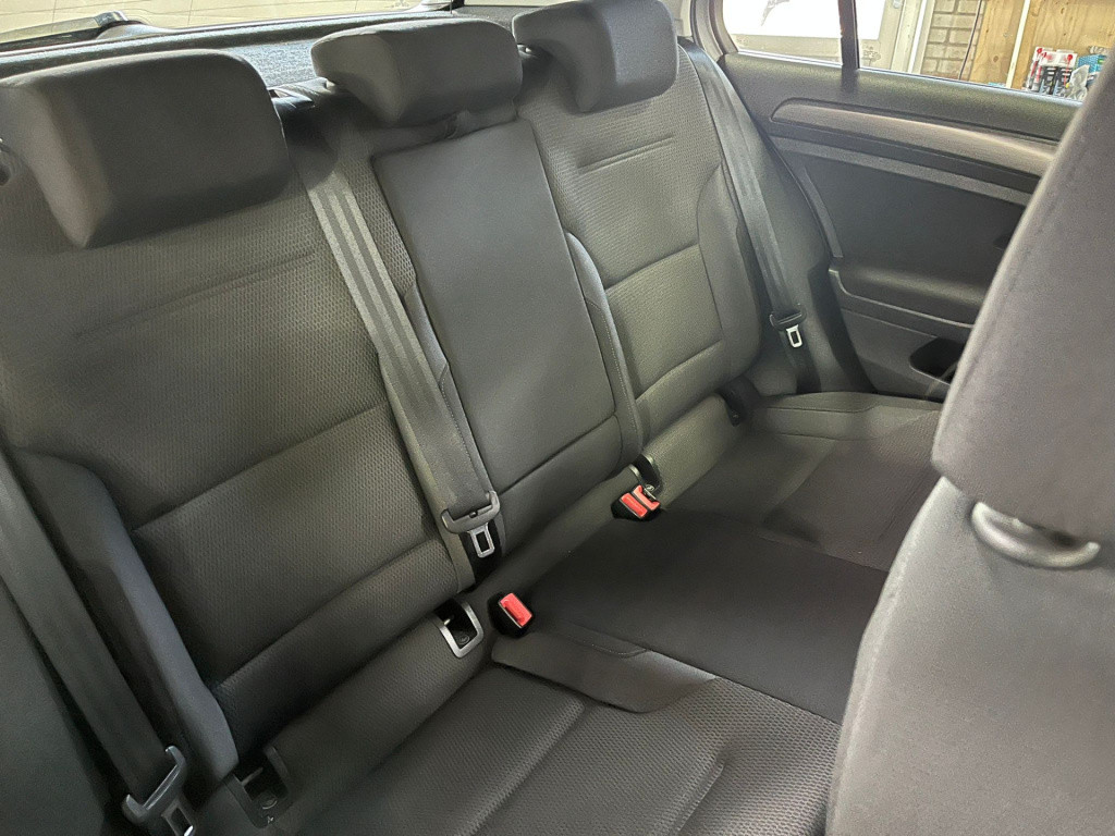 Volkswagen E-golf e-golf 136pk, virtual cockpit, apple carplay, navigatie