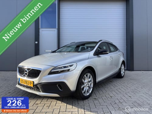 Volvo V40 cross country 2.0 t3 momentum