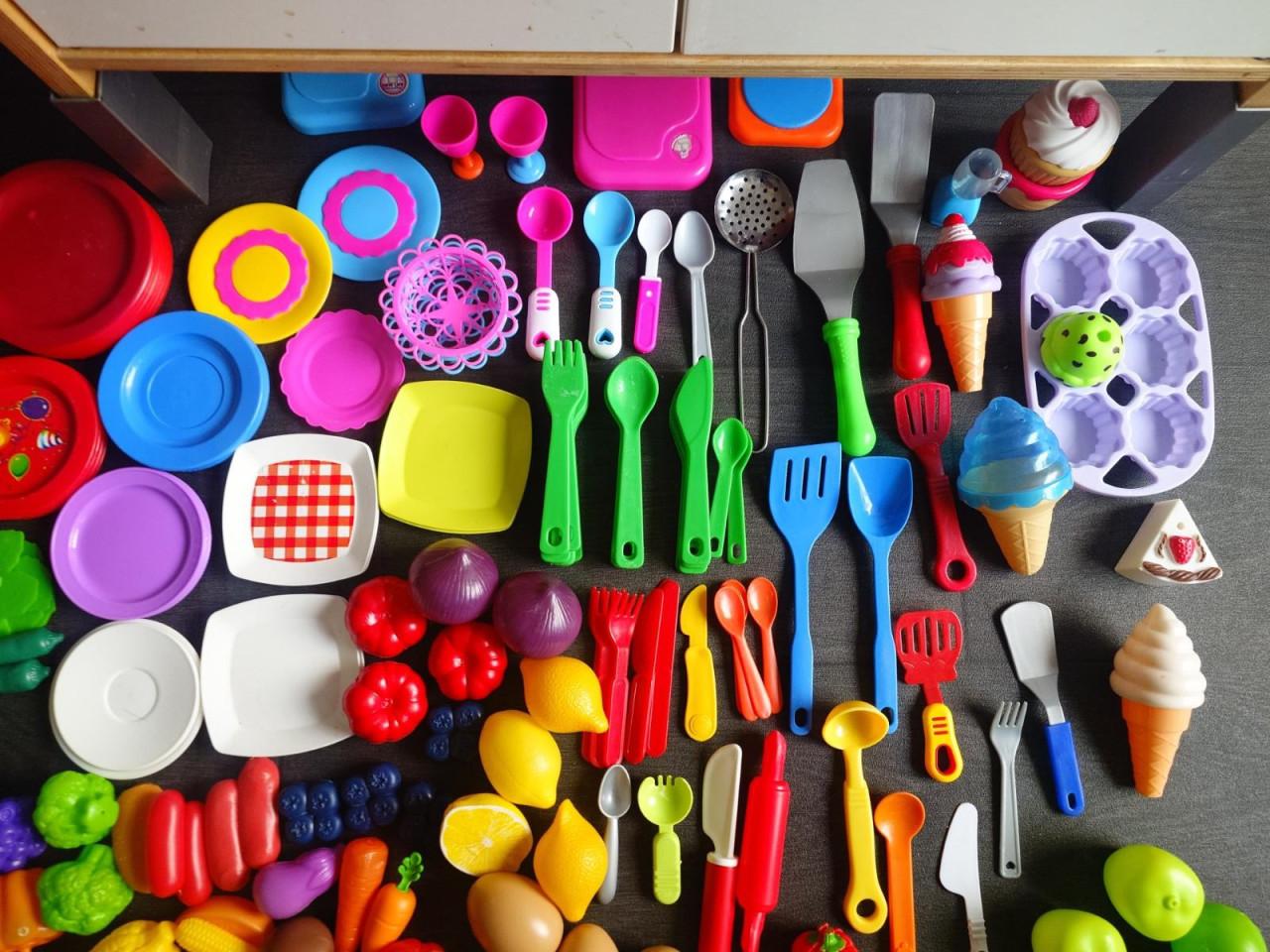 Speelkeuken Ikea Duktig + ca 200-delige accesoire set