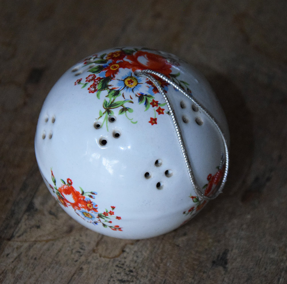 Keramiek Pomander / Geurbal