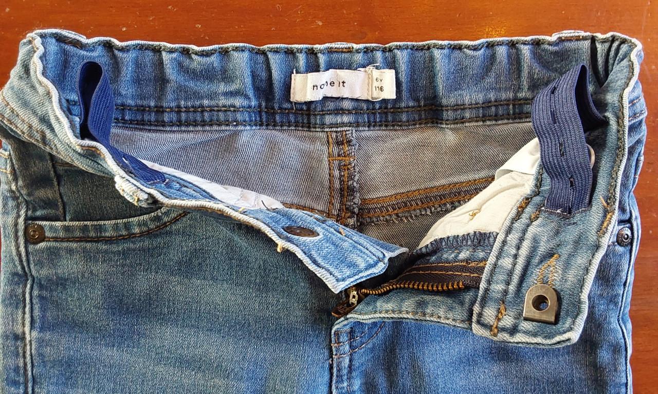 Lichtblauwe Name it spijkerbroek in maat 116