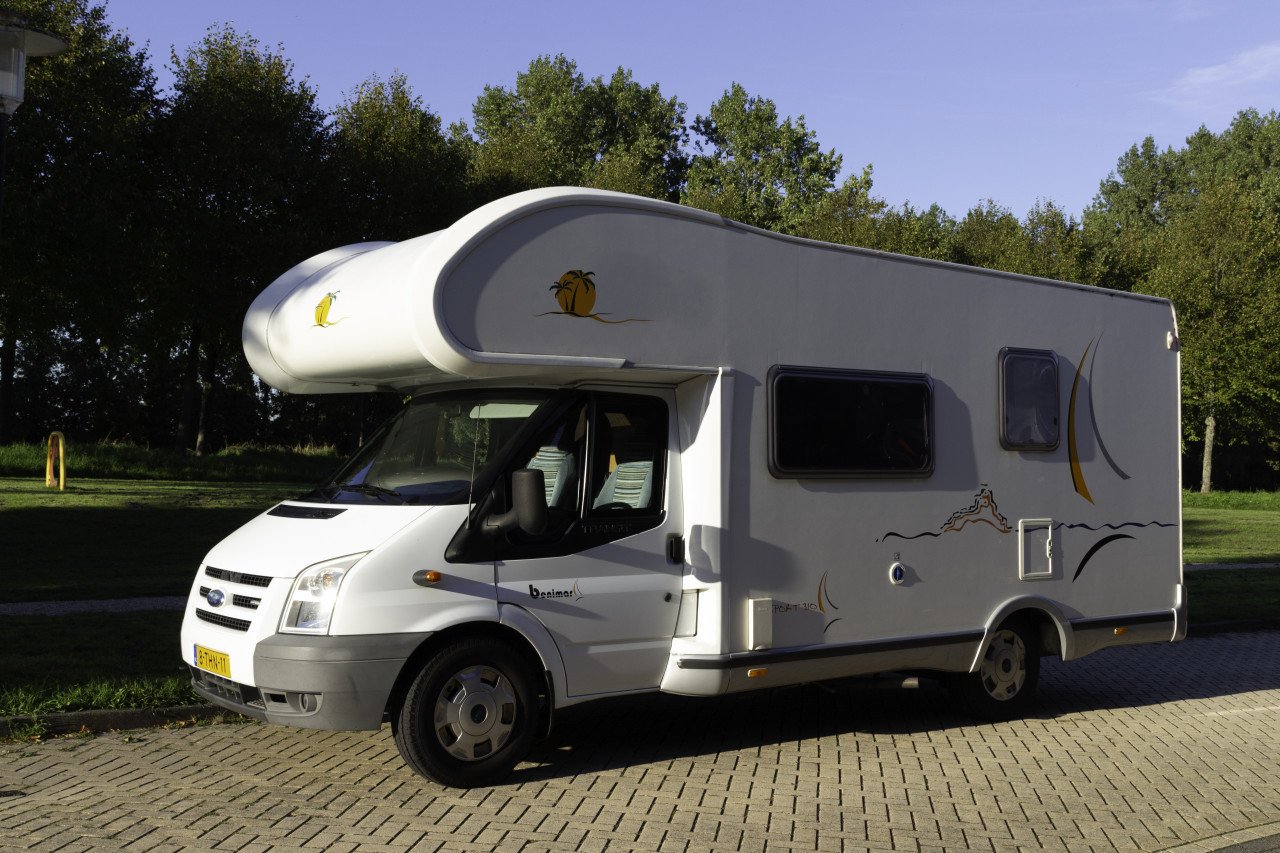 Camper Ford Benimar sport 310  2009 voor de aantrekkelijke prijs van
