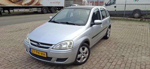 Opel corsa bj 2004  1250 euro