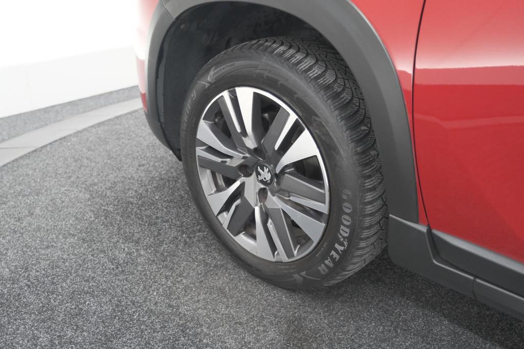 Peugeot 2008 1.2 puretech blue lease executive | all season banden | panora