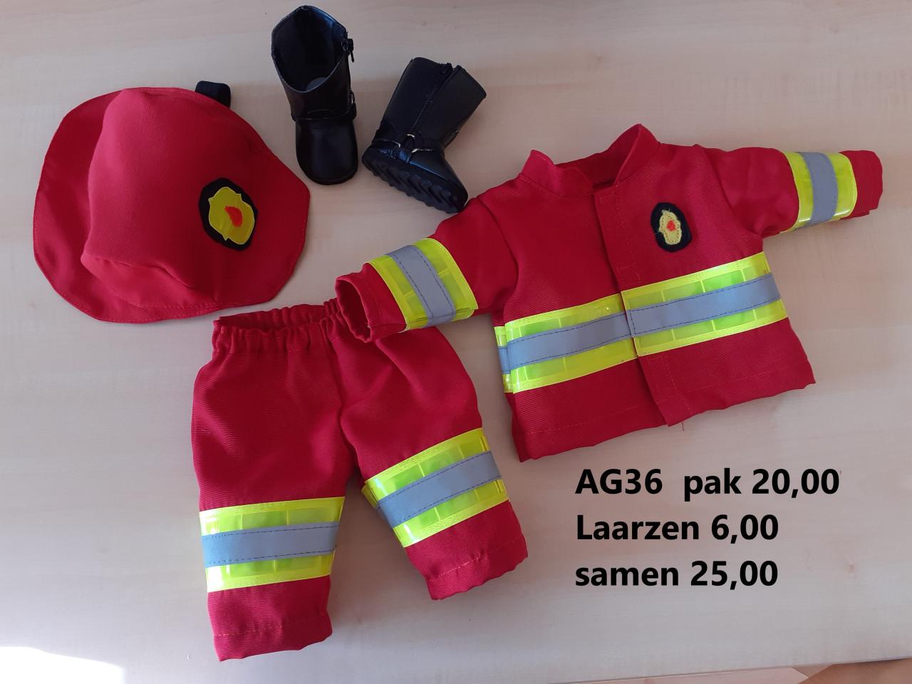 Poppenkleertjes baby born. Brandweerpak. Opbrengst KiKa.