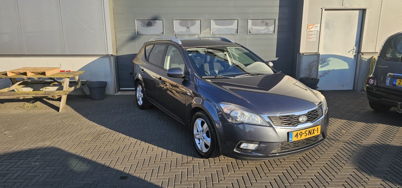TE KOOP KIA CEED ECO DYNAMICA SPORTY WAGON 1.4 CVVT NAVIGATOR PLUS PACK