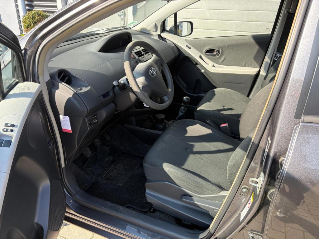 Toyota Yaris 1.3 vvti comfort/150.000 nap/airco/nette auto/