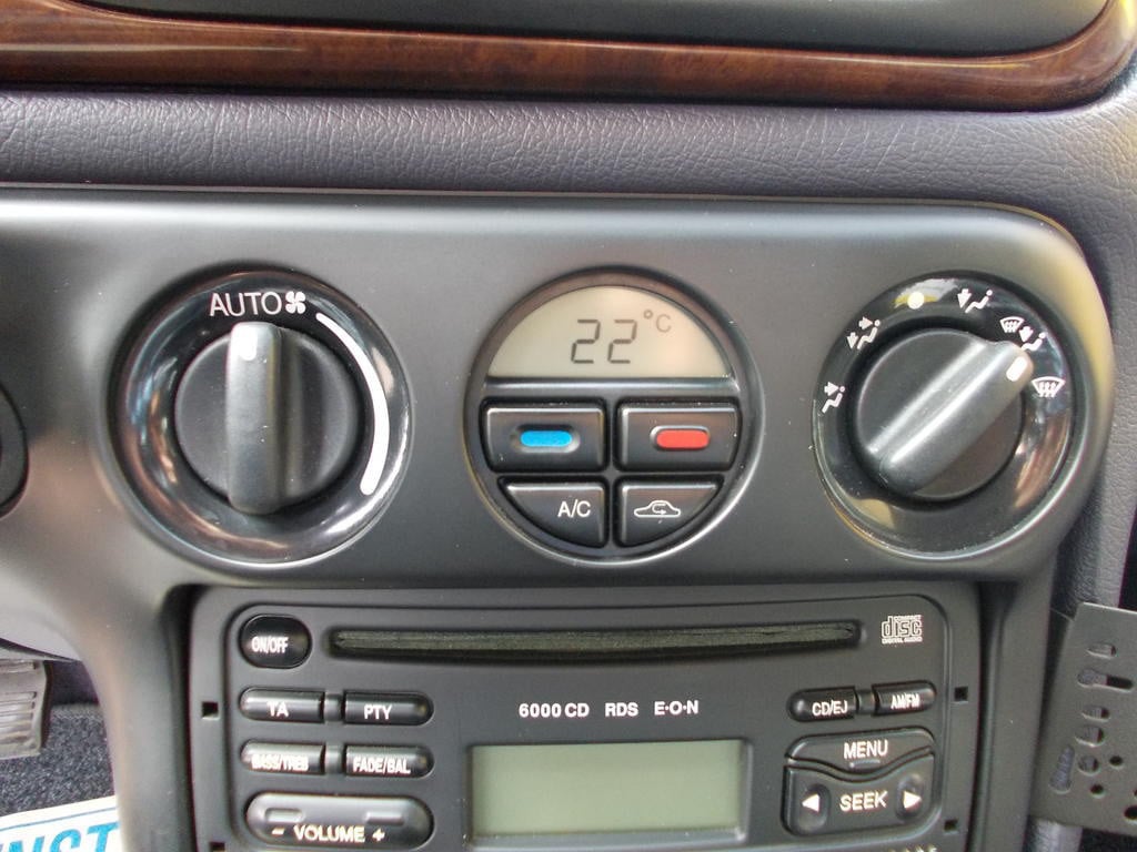 Ford Mondeo 1.8 td ghia