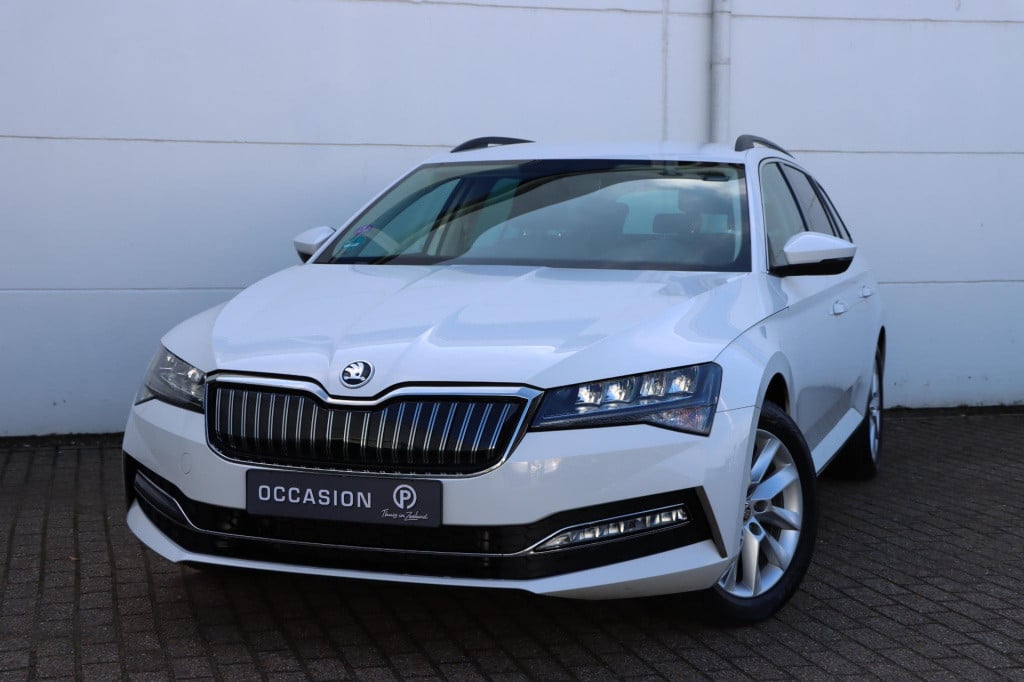 Skoda Superb combi 1.4 tsi iv business edition plus dsg