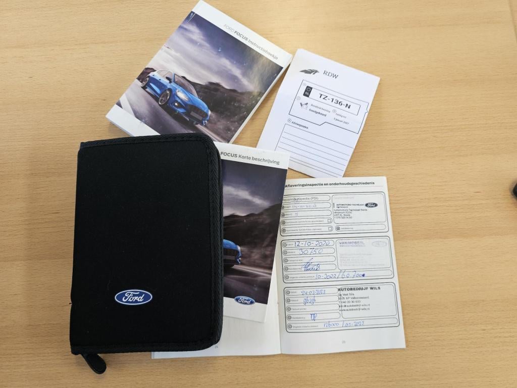 Ford Focus 1.0 ecoboost st line business
