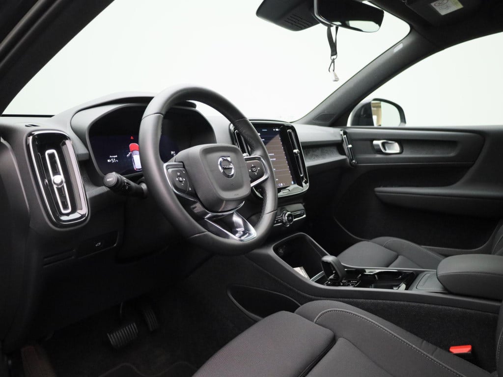 Volvo XC40 recharge core | automaat | lmv | parkeer sensoren | virtual cock
