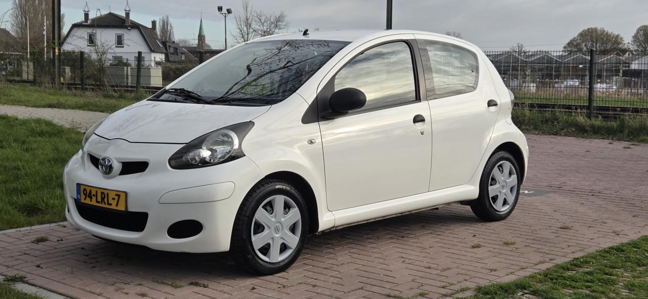 Toyota Aygo, 1.0-12V AIRCO| 5- DEURS GOED ONDERHOUDEN - NIEUWE KOPPELING