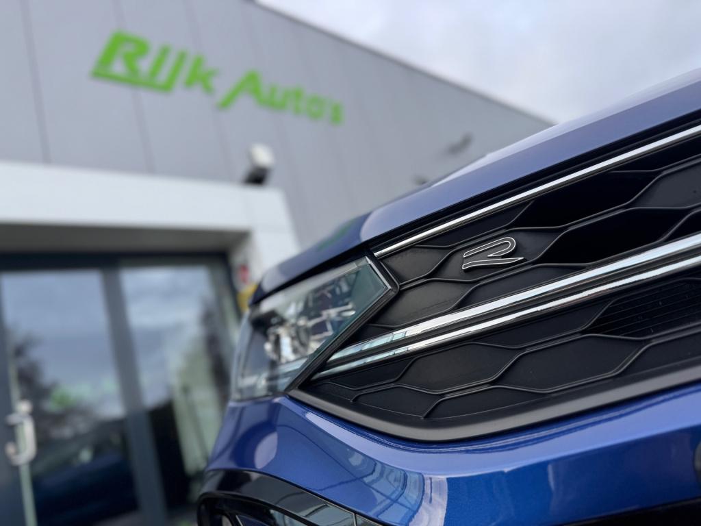 Volkswagen Taigo 1.0 tsi r-line * panoramadak * camera * led * clima