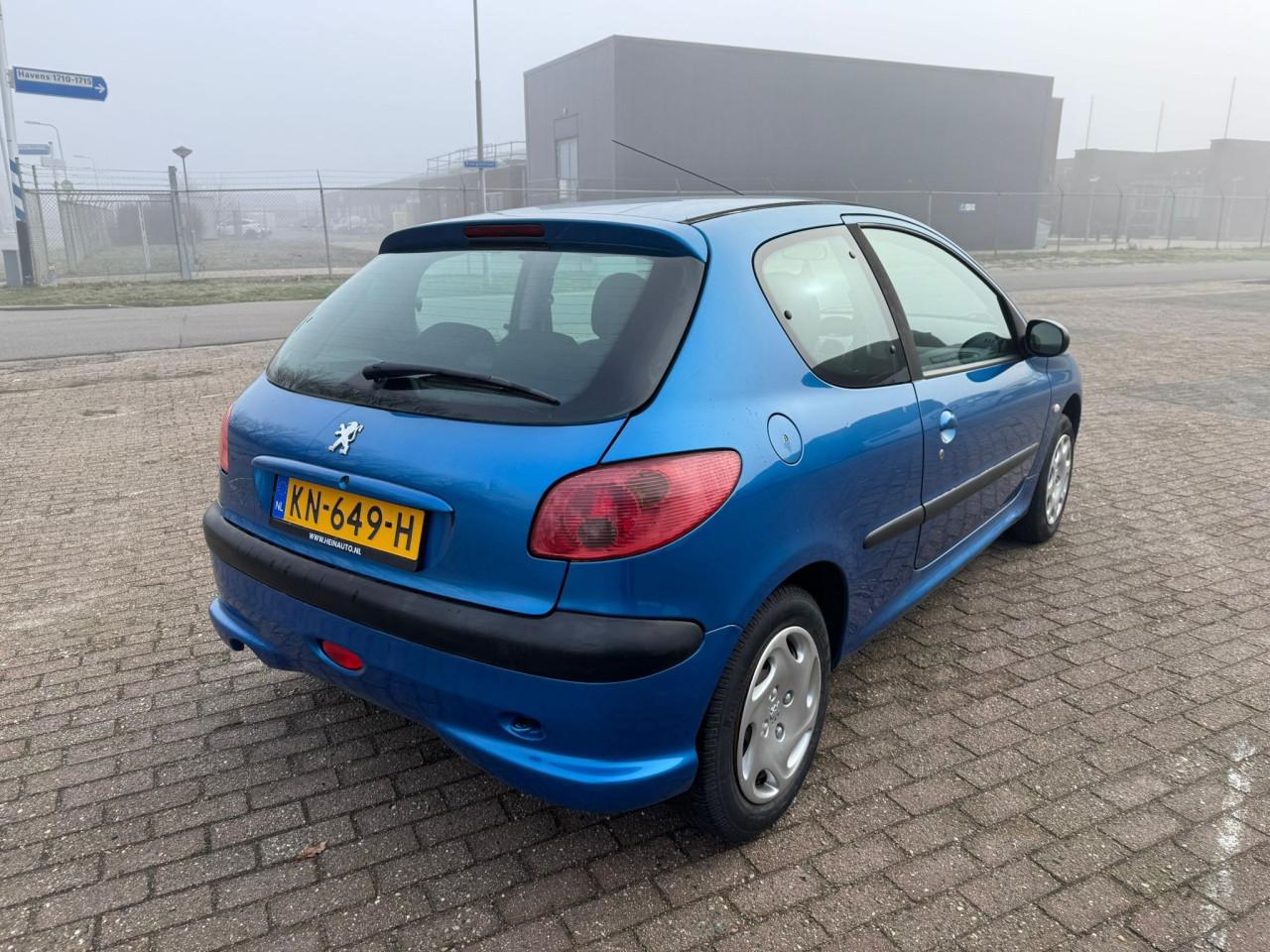 Peugeot 206 bj 2004  1000 euro