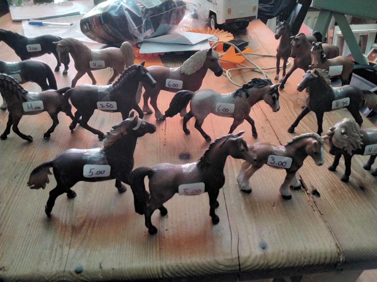 Schleich paarden diversen