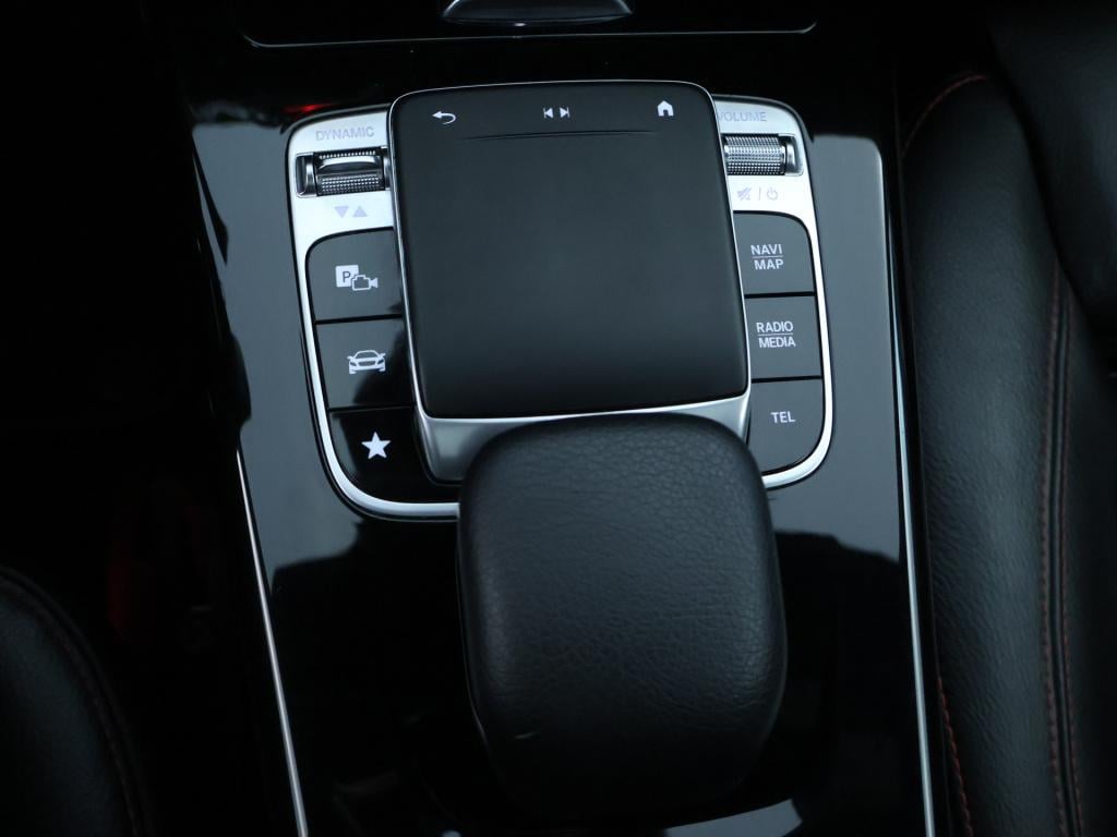 Mercedes-Benz Cla 200 business solution amg | panoramadak | trekhaak | amg-