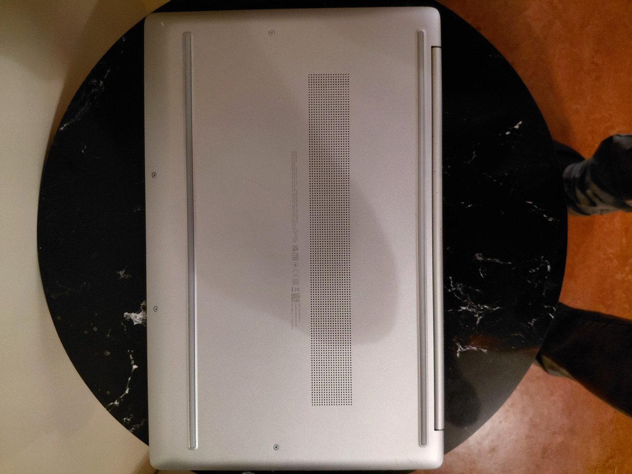 HP Laptop 17i nc -cp2950