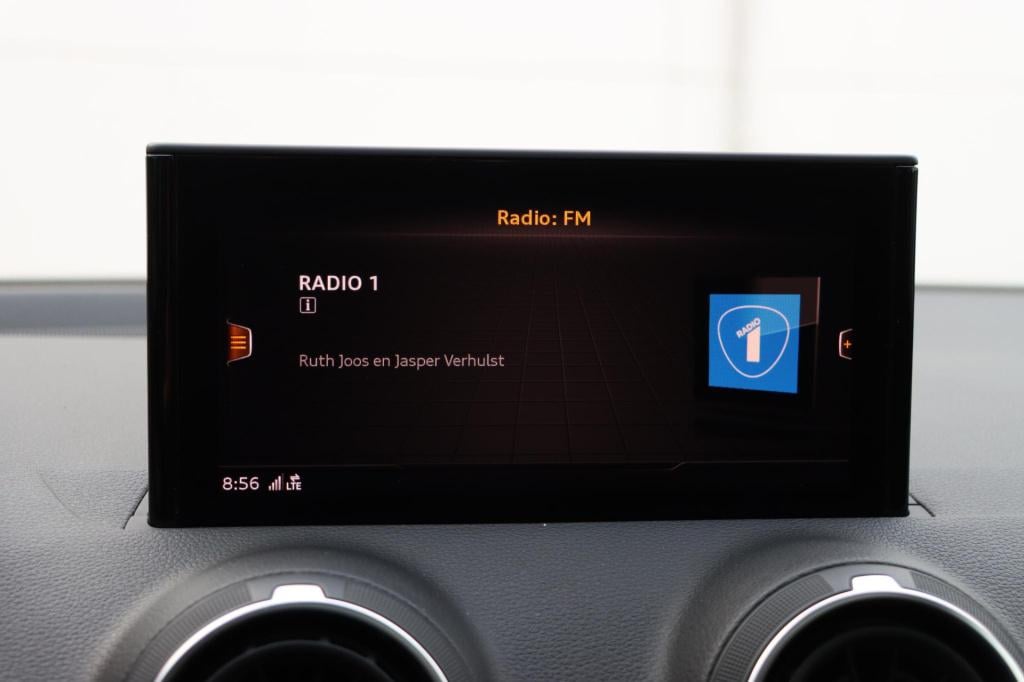 Audi Q2 35 tfsi s edition 150pk s-tronic | panoramadak