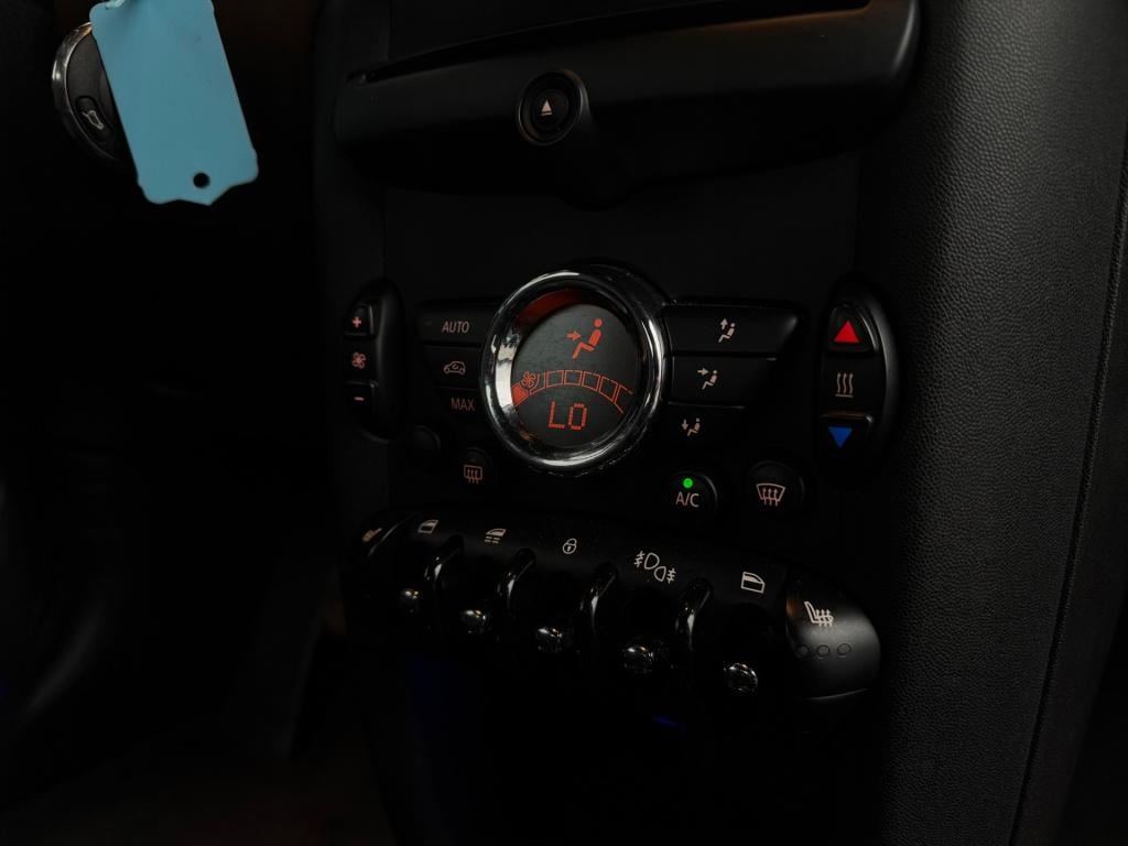 Mini One Cabrio mini 1.6 chili * cruise control * stoelverwarming * pdc * n