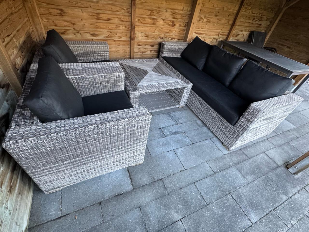 Gratis afhalen: wicker tuinset