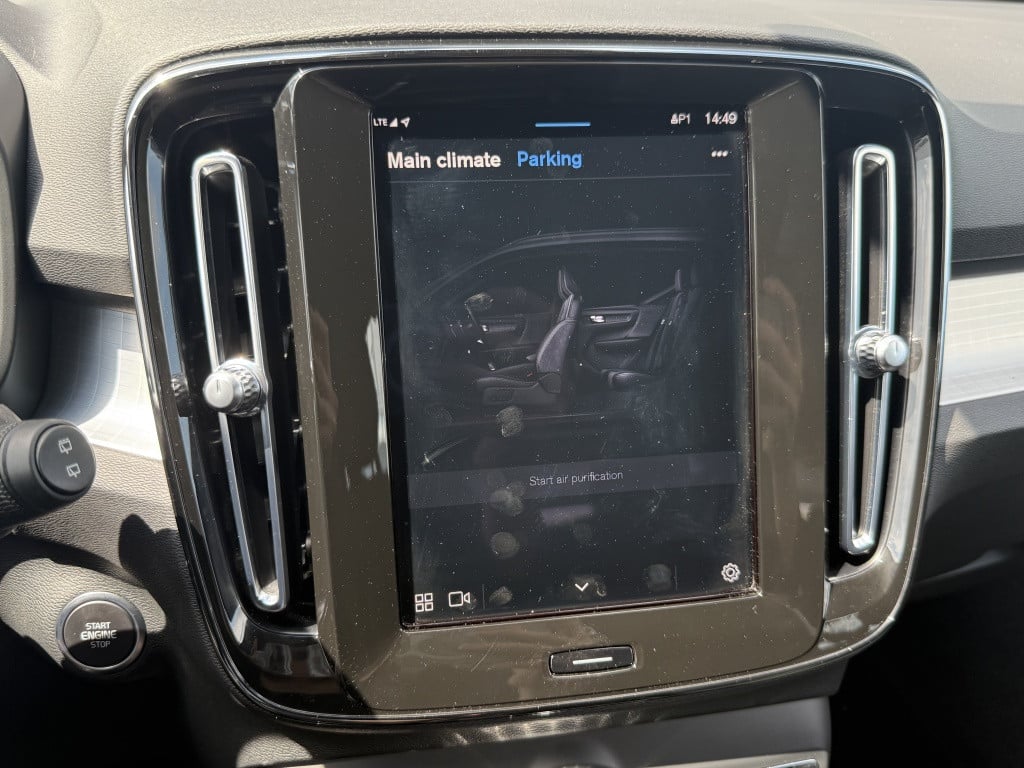 Volvo XC40 2.0 b4 plus dark