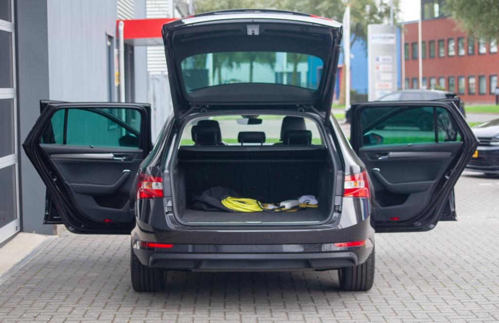 Skoda Superb combi 1.4 tsi iv business edition plus