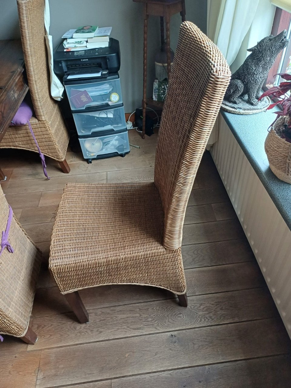 Eettafel met 6 stoelen