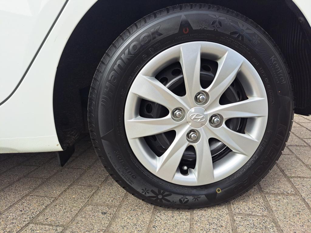 Hyundai I 10 1.0i i-motion comfort | 15.021 km !! | 1e eig. | nl auto | aut
