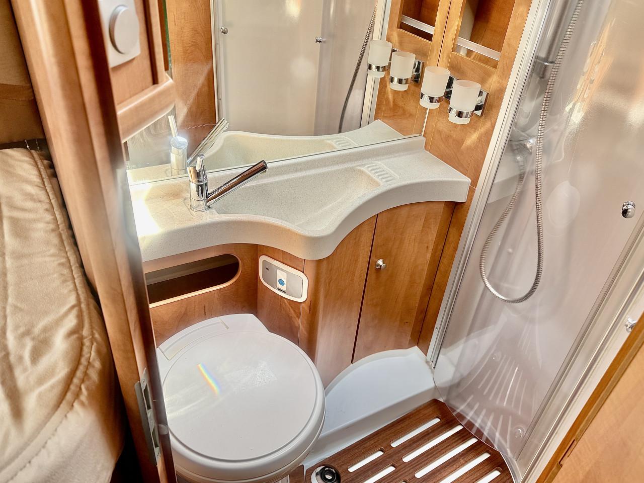 Carthago Chic C-line (Lengtebedden, Luchtvering, Luxe uitvoering!!)