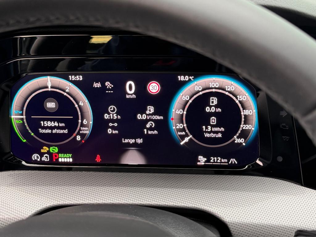 Volkswagen Golf 1.5 ehybrid style | trekhaak | camera | iq light | head up 